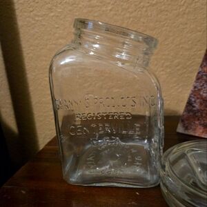 Granny's Products By Crownford China Co. Inc. in 1968 Jar